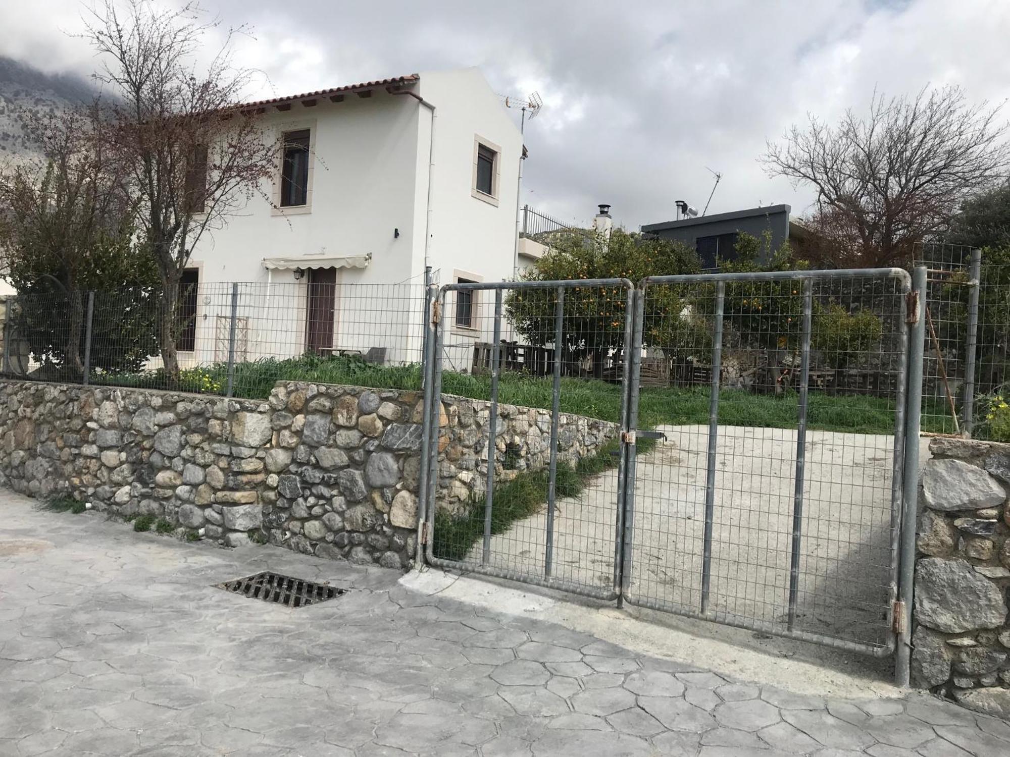 Сasa de vacaciones Papa-antonis Stone House Zarós